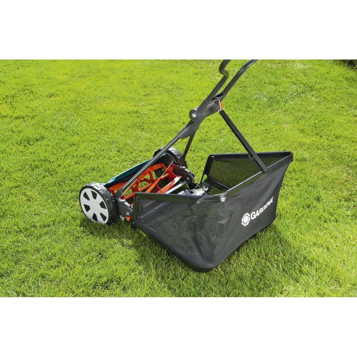 GARDENA (4018) Classic 16" Reel Lawn Mower with 5 Blades. The Lawn Mower for Everyday use with No Gas, No Electricity Makes Mowing a Breeze. Best Yard Tools You can own.