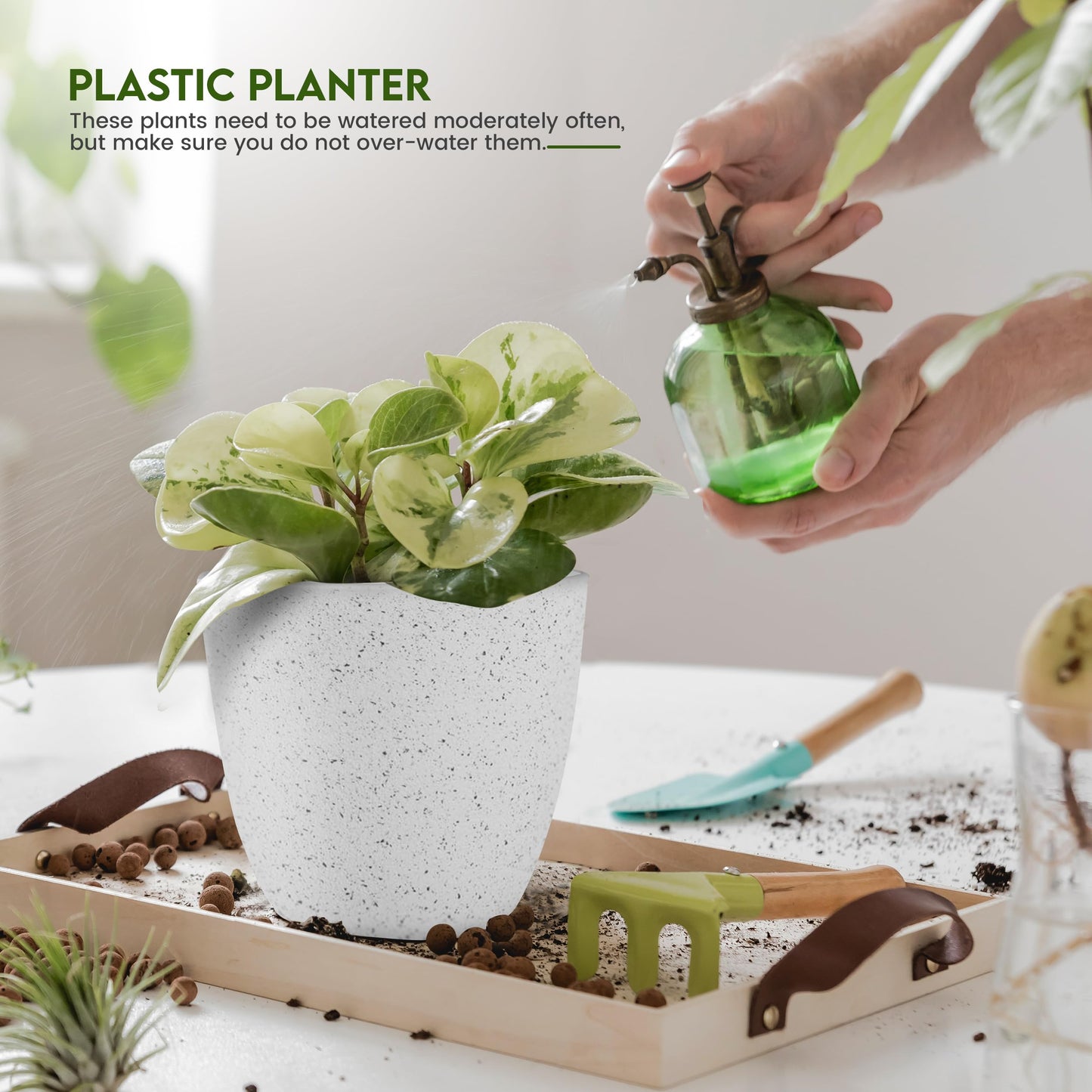 Utopia Home Plant Pots Indoor with Drainage Holes – Set of 5 White Plastic Flower Pots (7/6.6/6/5.3/4.8 Inch) – Modern Planters for Indoor Plants, Room & Office Décor, Great Stocking Stuffers