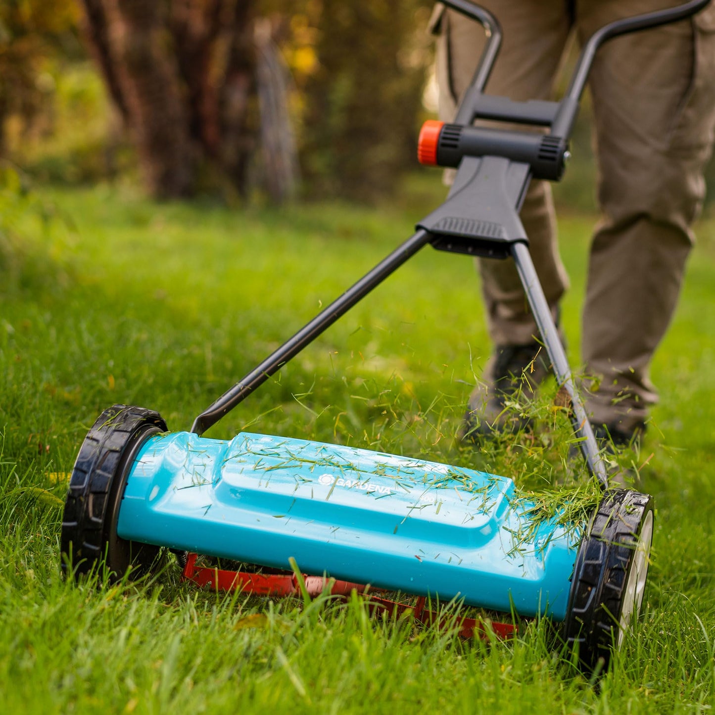 GARDENA (4018) Classic 16" Reel Lawn Mower with 5 Blades. The Lawn Mower for Everyday use with No Gas, No Electricity Makes Mowing a Breeze. Best Yard Tools You can own.